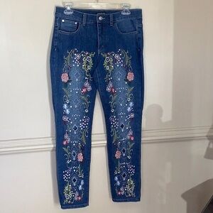 Venus Embroidered Cropped Ankle Blue Jeans